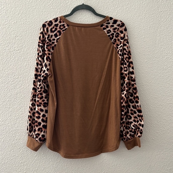 Leopard Print Brown Color Block Long Sleeve Top Blouse - Picture 4 of 6
